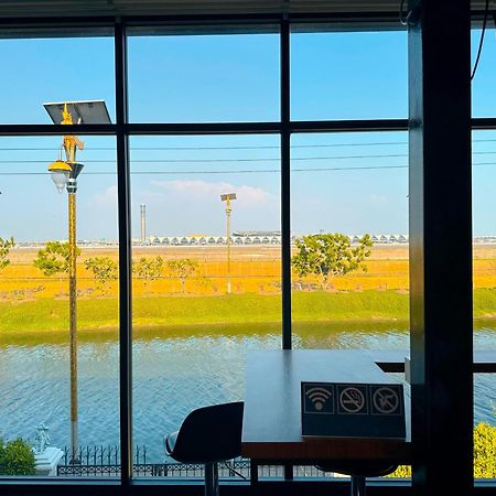 Skyline Resort Ban Khlong Lat Bua Khao Buitenkant foto