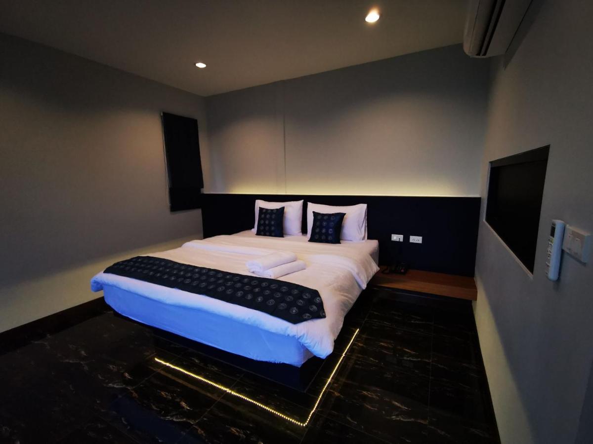 Skyline Resort Ban Khlong Lat Bua Khao Buitenkant foto