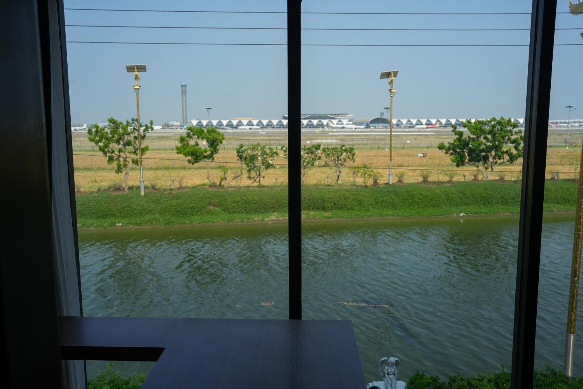 Skyline Resort Ban Khlong Lat Bua Khao Buitenkant foto