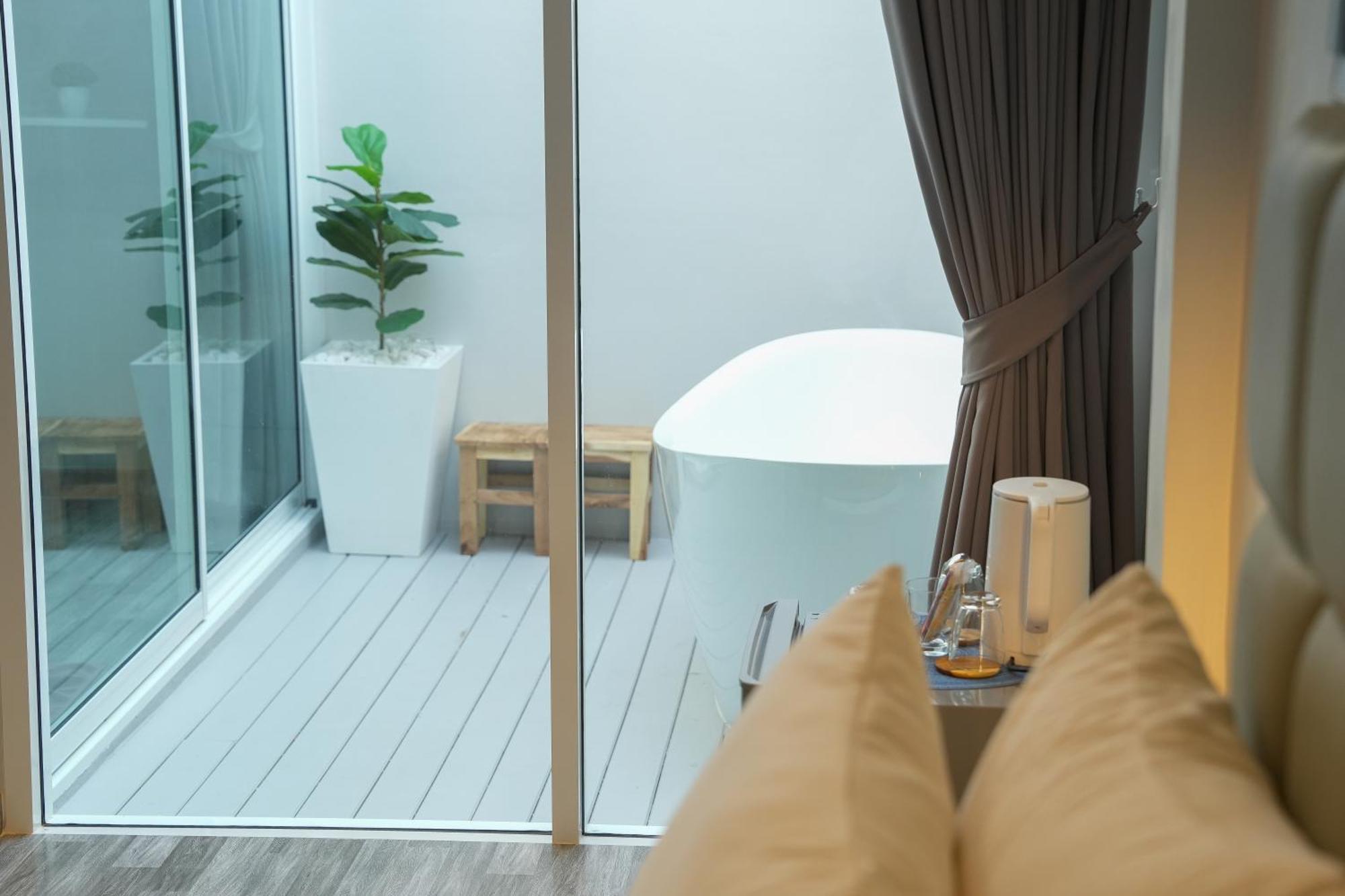 Skyline Resort Ban Khlong Lat Bua Khao Buitenkant foto
