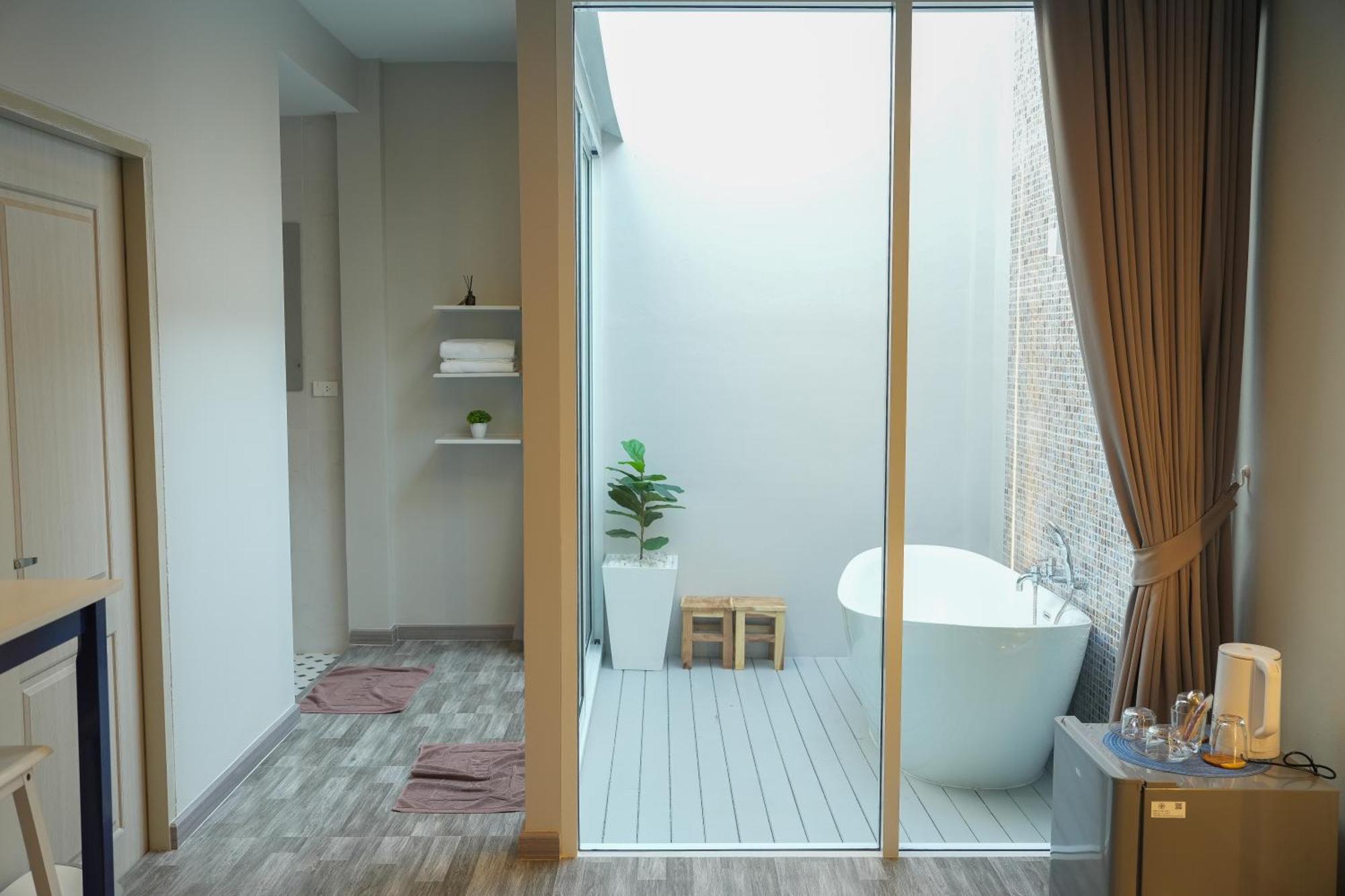 Skyline Resort Ban Khlong Lat Bua Khao Buitenkant foto