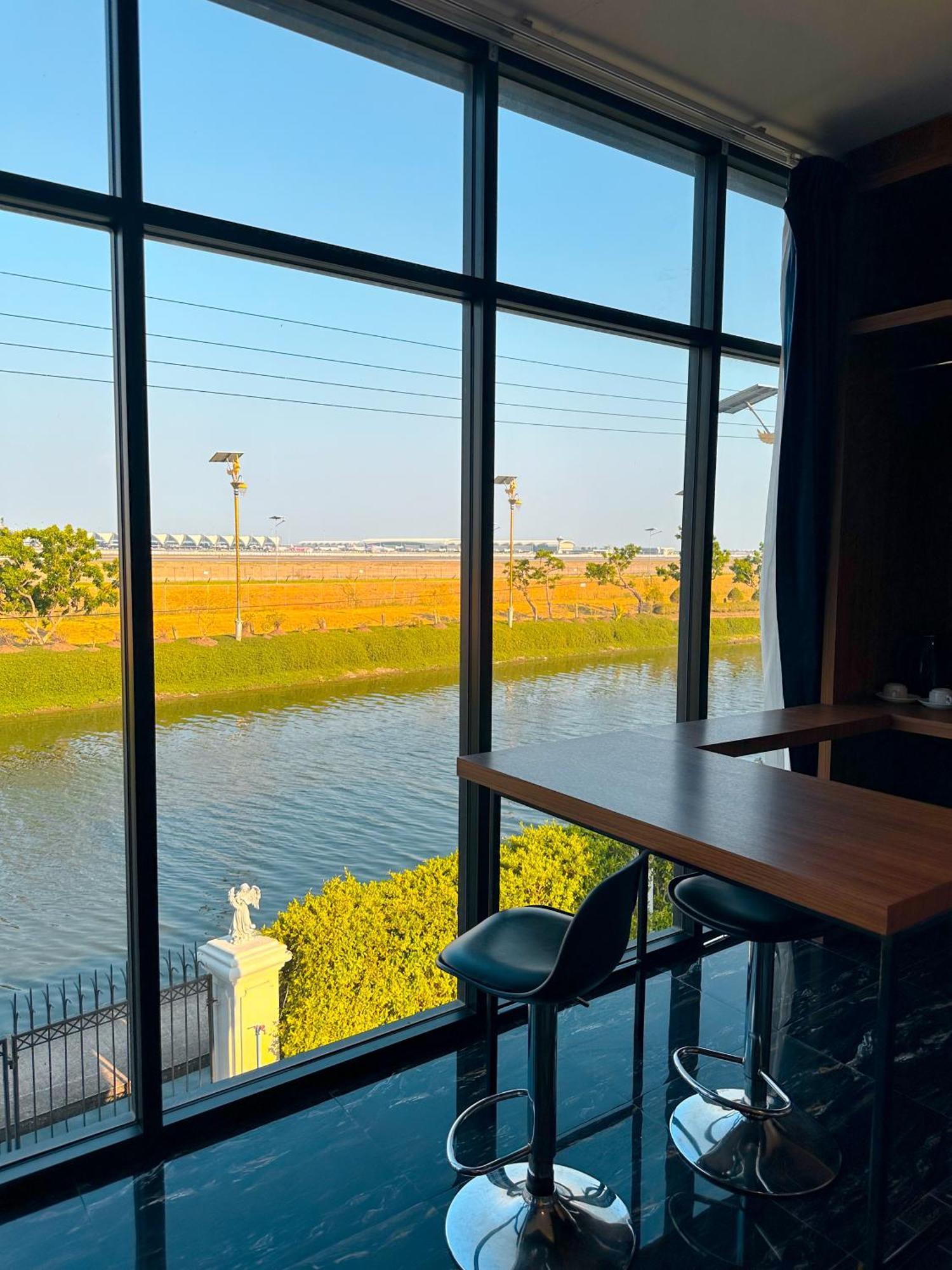 Skyline Resort Ban Khlong Lat Bua Khao Buitenkant foto
